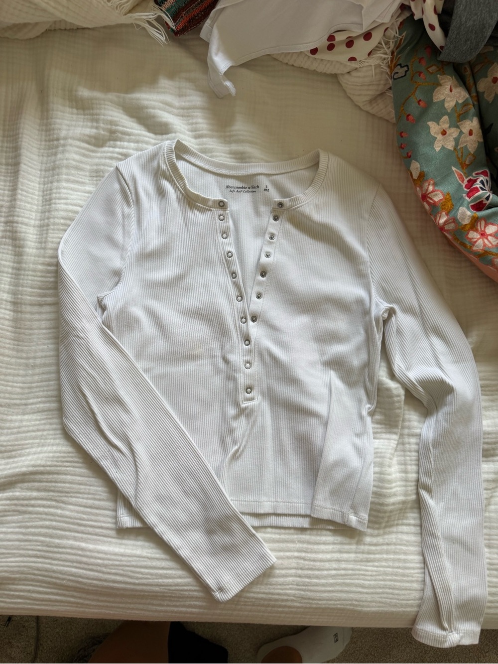 Abercrombie & Fitch stretchy White Ribbed Long-Sleeve